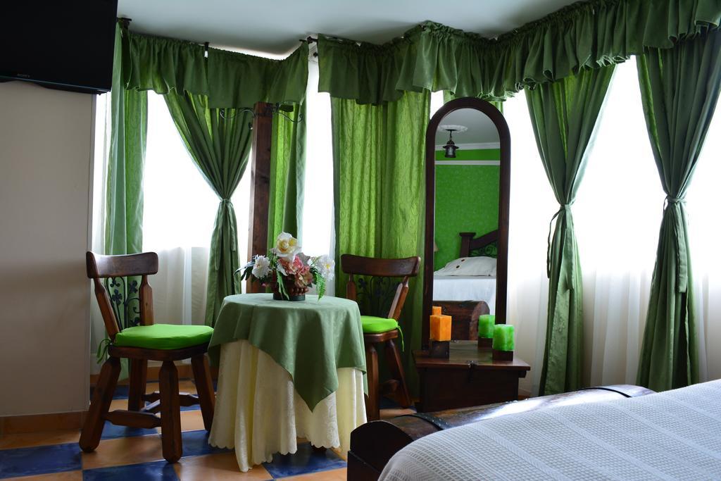 Hotel Casa Colonial Santa Rosa De Cabal Habitación foto